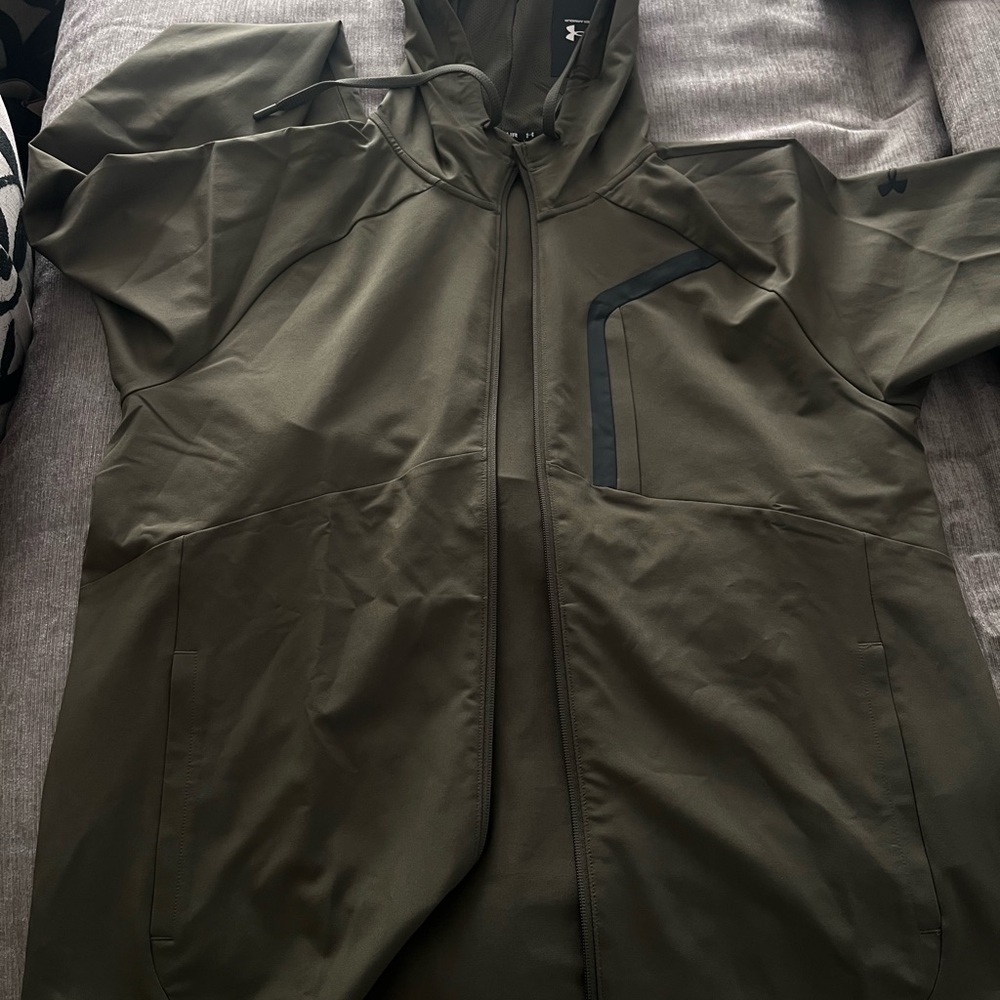 Under Armour Men's Olive Green track suit Hooded Jacket and Pants